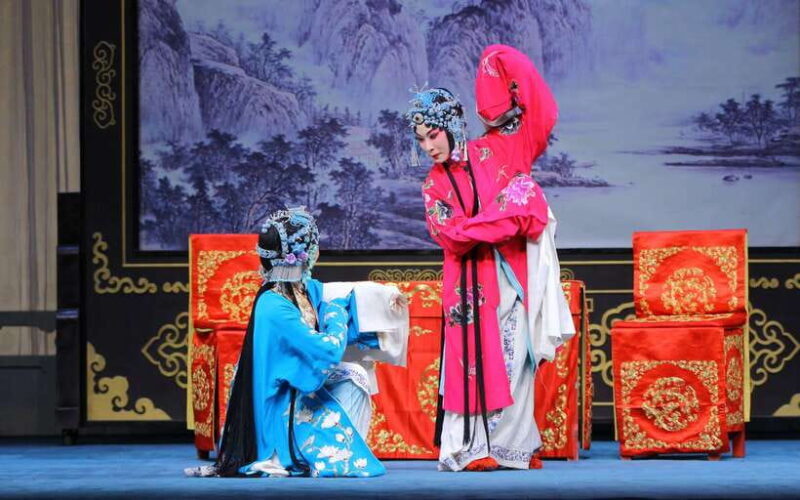 Beijing Acrobatics Show And Peking Opera Tour With Transfer - Discovering the Magic of Beijing’s Acrobatics and Peking Opera
