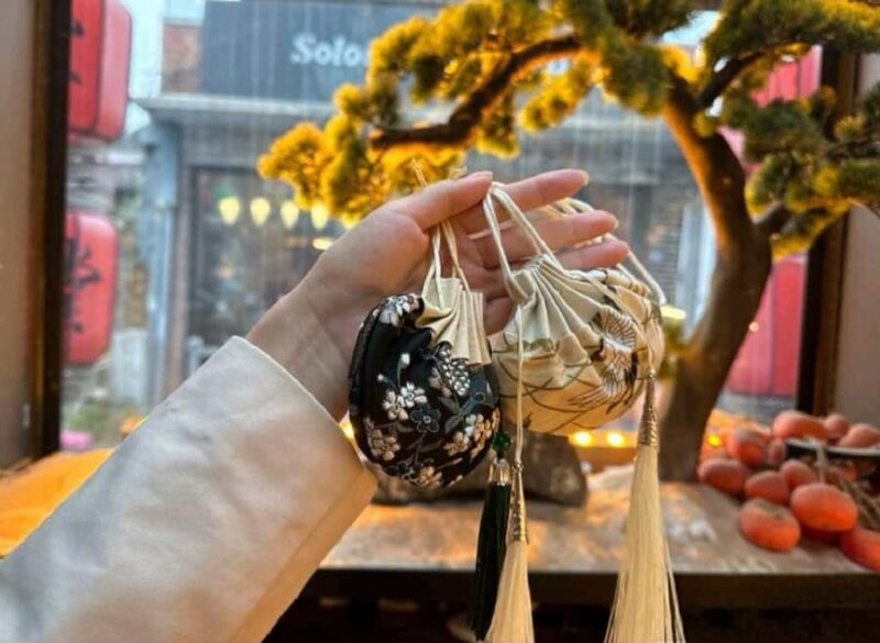 Beijing: Artistic Sachet Making Workshop with Artist - An In-Depth Look at the Sachet Making Workshop