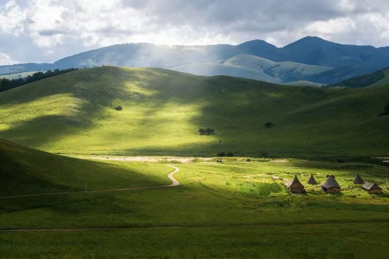 Beijing Chengde Private Car Charter 1-Day Tour - When a two-day package makes more sense