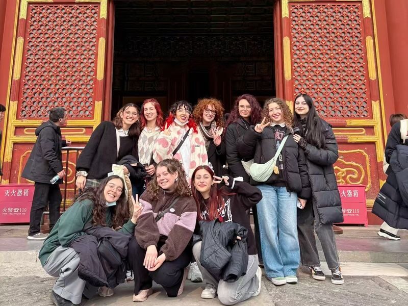 Beijing Custom Full-Day Tour: Private Guide and Optional Vehicle - A guide who adds context