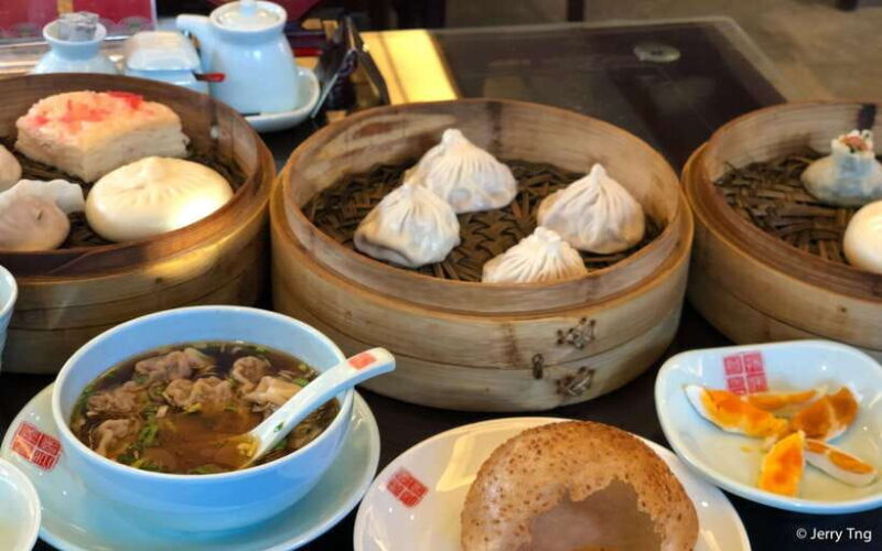 Beijing: Dim Sum Breakfast & Hutong History Tour - Good To Know
