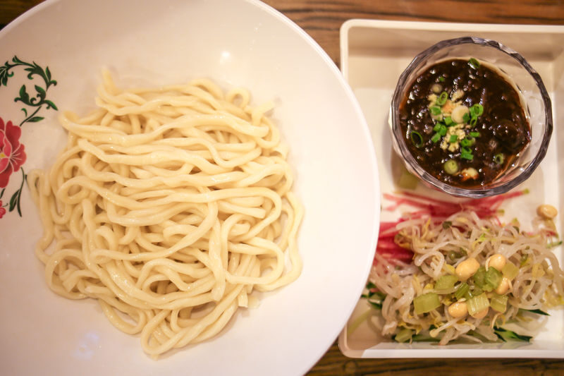 Beijing Drum Tower Half-Day Local Food Walking Tour - Four restaurants, more than ten dishes