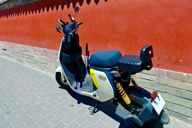 Beijing electric bicycle riding landmarks and local life - Who Will Love This Tour?