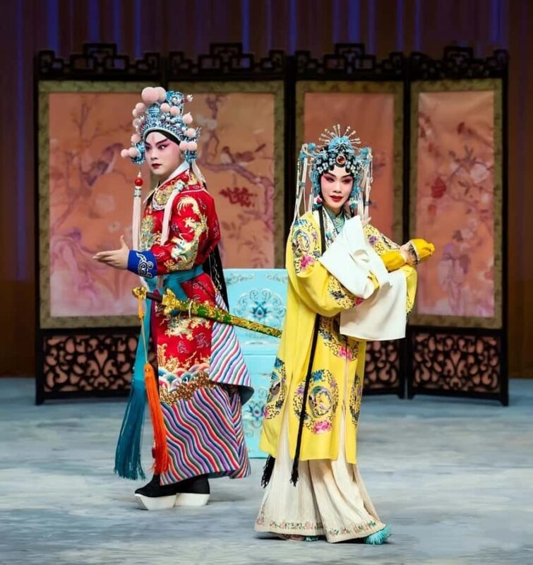 Beijing: Forbidden City, Handwriting, and Opera Day Tour. - Exploring the Forbidden City with a Guided Eye