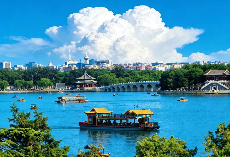 Beijing Full-Day UNESCO Private Tour: Summer Palace & Great Wall - A guide can make the logistics feel lighter