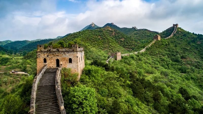 Beijing Gubei Water Town 1-Day Tour - Free time among canals, bridges and food stalls