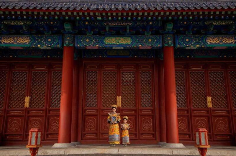 Beijing: Hanfu Experience & Photo Shoot  Family & Couples - Authentic Cultural Flair in a Photoshoot Setting