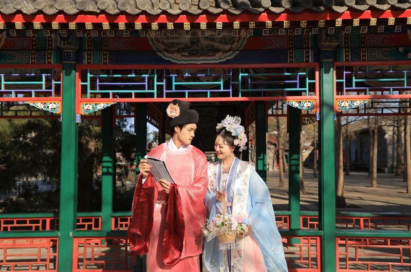 Beijing Hanfu / Song Dynasty style / Warring States robe / Qing Dynasty Han woman costume rental and photography experience (Chinese and English in-store staff service provided, barrier-free communication) - At a glance