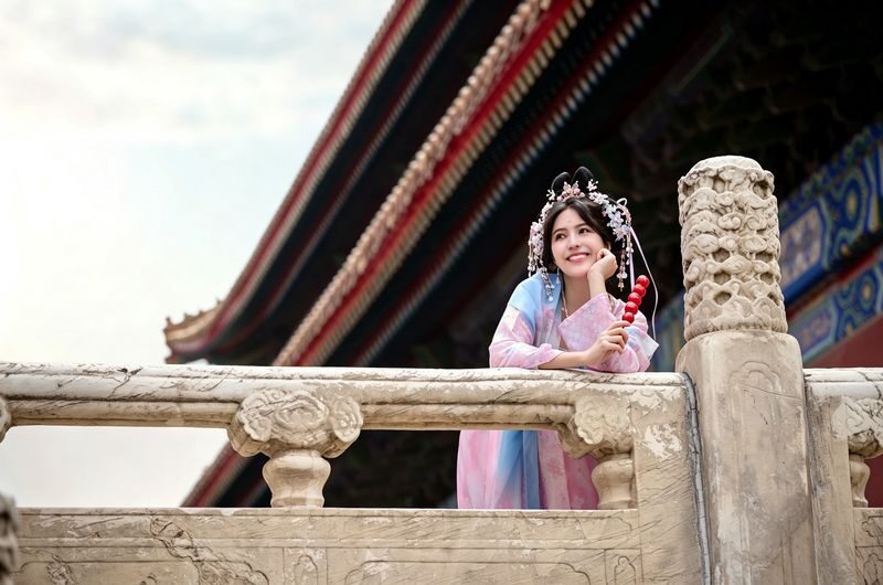 Beijing Hanfu / Song Dynasty style / Warring States robe / Qing Dynasty Han woman costume rental and photography experience (Chinese and English in-store staff service provided, barrier-free communication) - From Wangfujing to the photo session