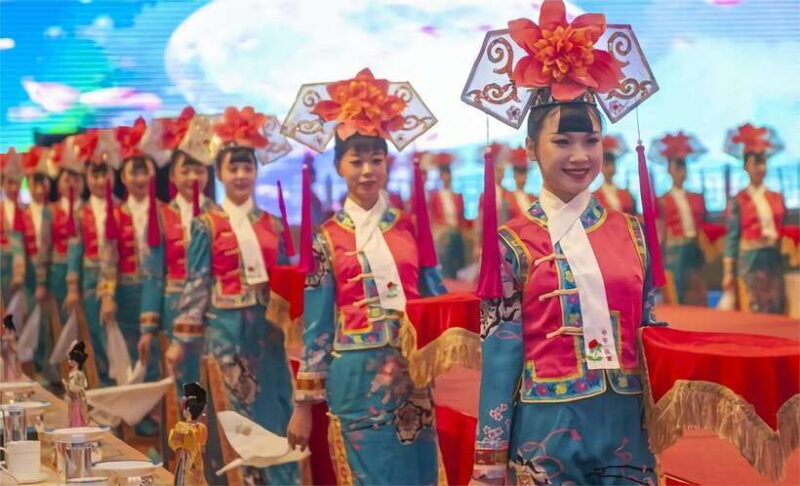 Beijing: Imperial Cuisine Experience & Cultural Performance - Good To Know