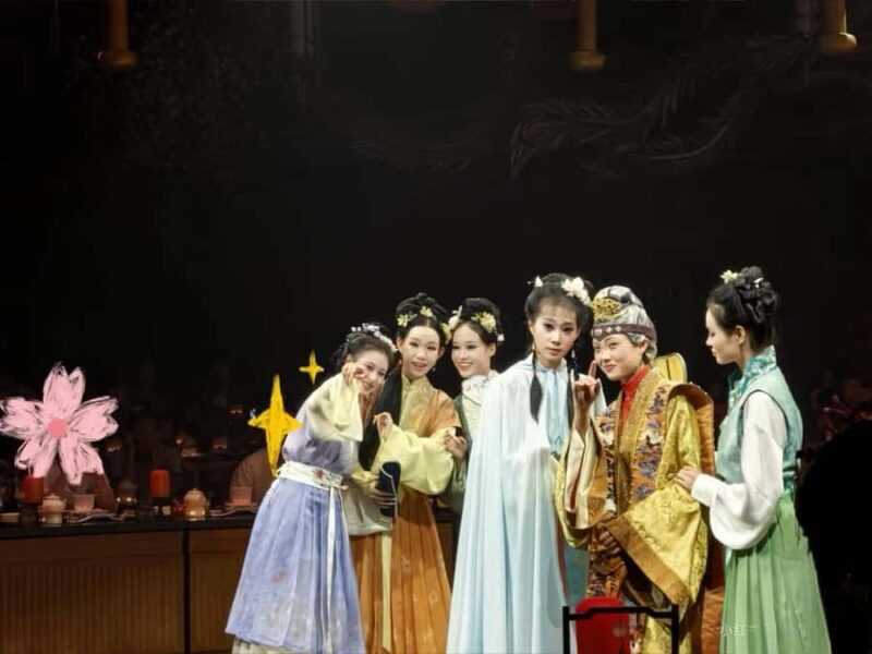 Beijing: Imperial Themed Banquet with Opera and Costume - Who Will Love This Experience