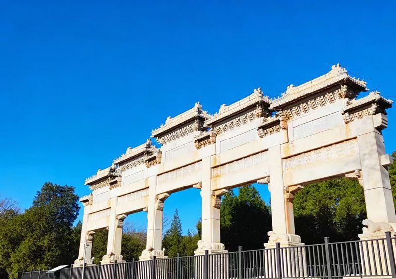 Beijing Ming Dynasty Tombs Half-Day Heritage Exploration - Lunch can be useful, but clarify the plan