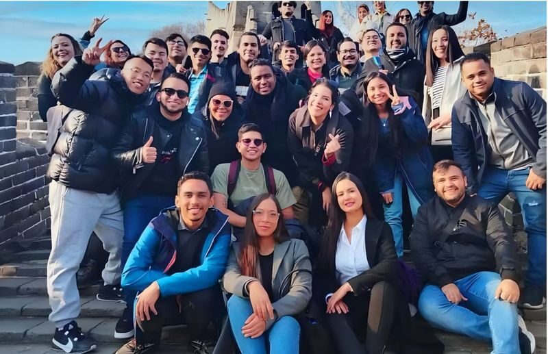 Beijing Mutianyu Great Wall Full-Day Tour with Spanish Guide - Who should choose this tour?