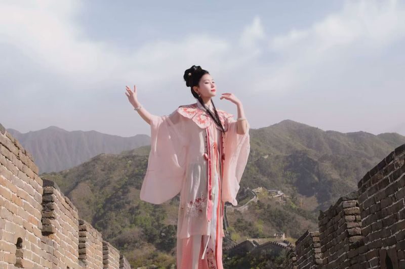 Beijing Mutianyu Great Wall Hanfu Rental & Travel Photography - Allow time for the wall, not just the camera