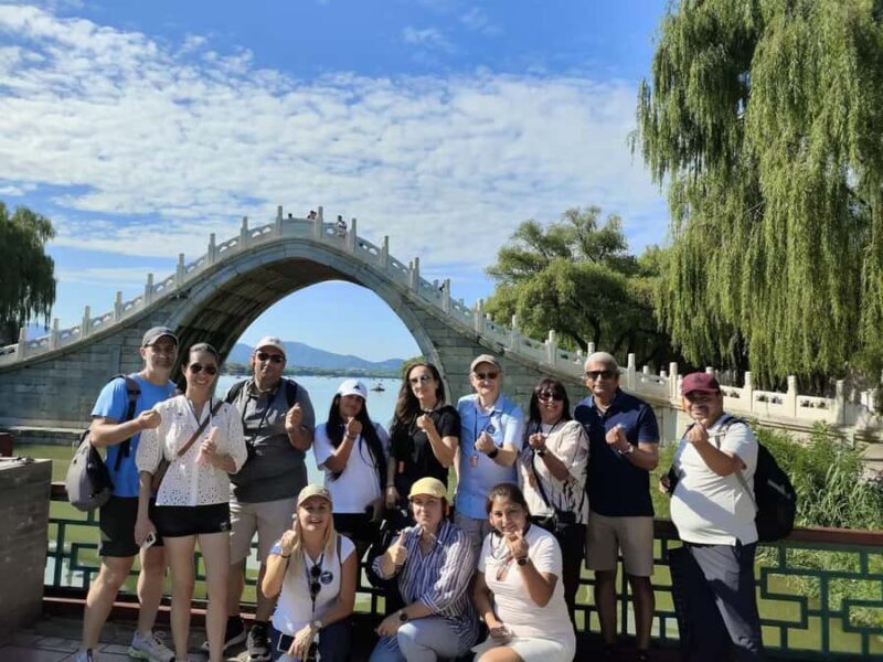 Beijing: Mutianyu Great Wall & Summer Palace Scenic Bus Tour - Exploring the Tour: What to Expect from Start to Finish