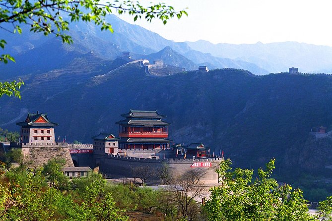Beijing Private Great Wall Tour to Juyongguan and Badaling With Cable Car Ride - Meeting and Pickup Details
