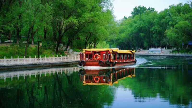 Beijing: Private Royal Waterway Cruise & Summer Palace - Arriving at the Summer Palace by Boat