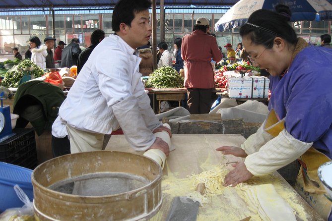 Beijing Private Shopping and Market Day Tour - Tour Overview