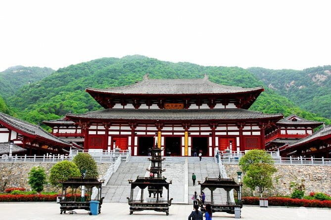 Beijing Private Tour to Fragrant Hill and Temple of Azure Clouds with Cable Car - Good To Know