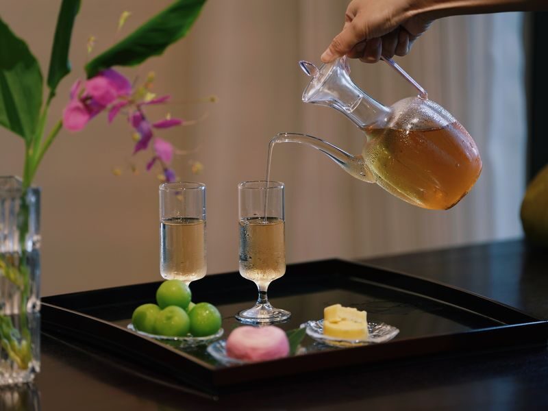 Beijing Pu Lu Tea House - Who will enjoy this stop most?