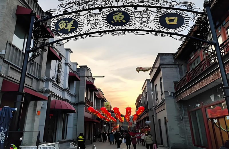 Beijing Qianmen Street Half-Day Guided Walking Tour - The guide makes the difference