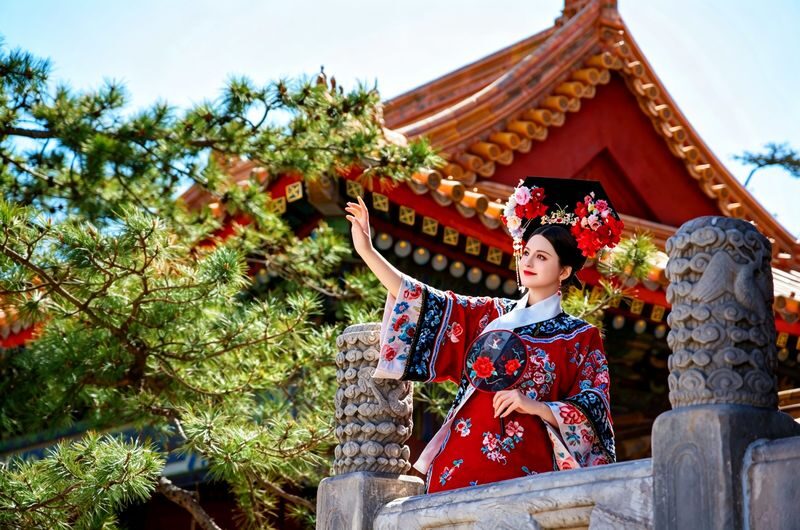 Beijing Qing Dynasty Gege traditional Hanfu costume rental & photography experience - Making the day run smoothly