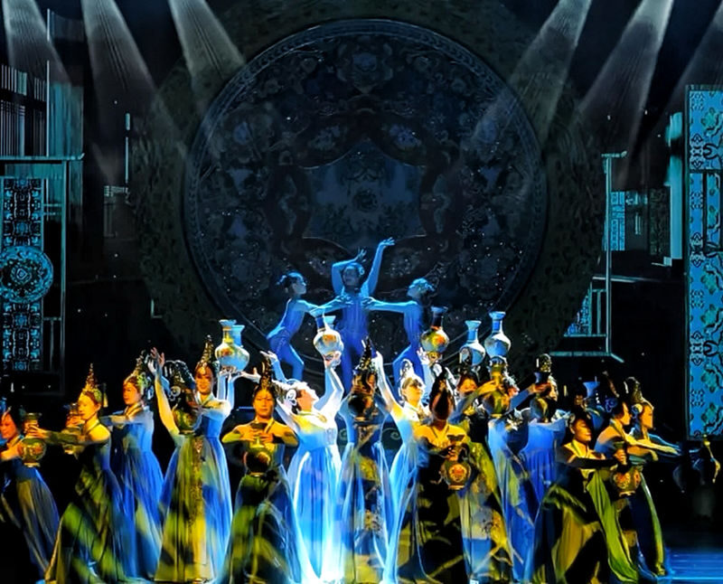 Beijing Red Theater - Large-scale Multimedia Acrobatics "Stunt Show: Heroes of Shu" Tickets - The theatre and getting there