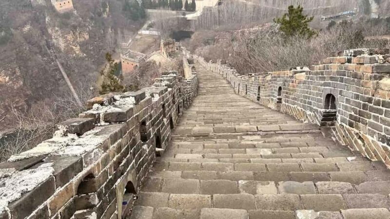 Beijing Rhyme: Simatai Sunset & Gubei Evening Cruise - Returning to Beijing