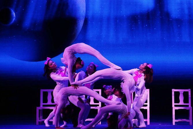 Beijing Roast Duck Banquet and Acrobatics Show With VIP Seats Evening Tour - Overview and Experience