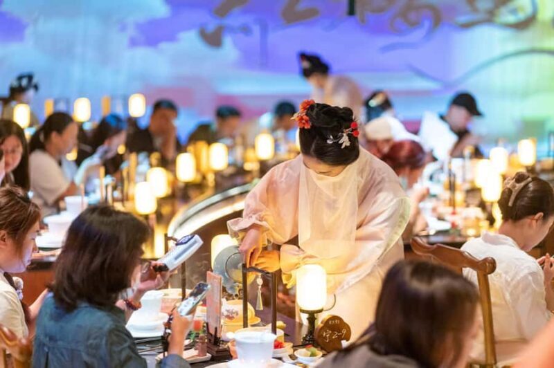 Beijing: Royal Cultural Dinner Show  YanWaiYan - Good To Know