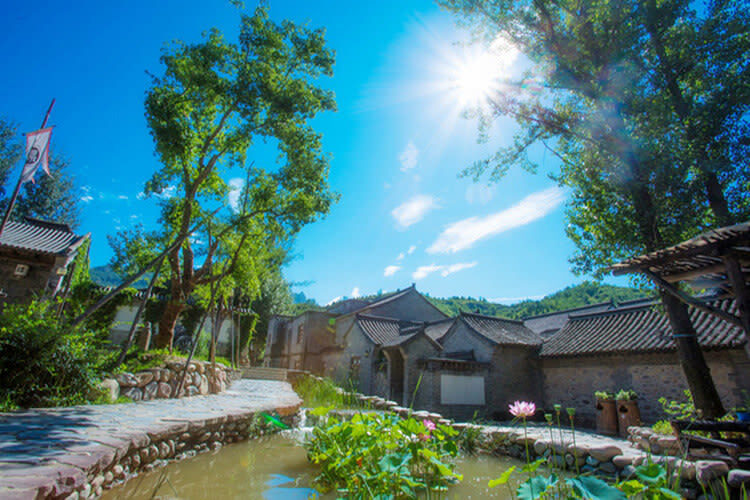 Beijing Simatai Great Wall & Gubei Water Town Day Tour - Is the price good value?