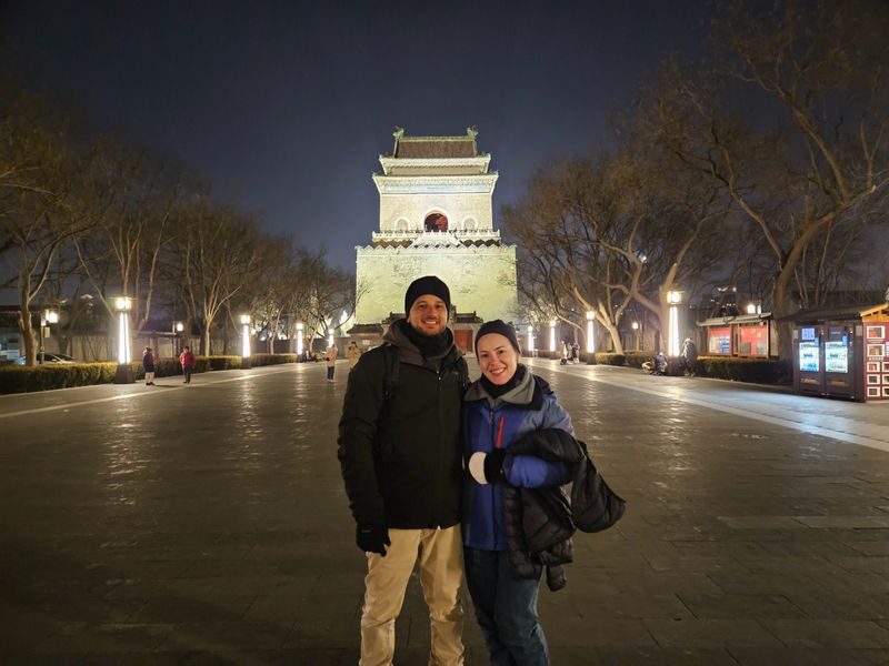 Beijing South Luogu Alley & Houhai Night Guided Tour - Who is likely to enjoy this walk
