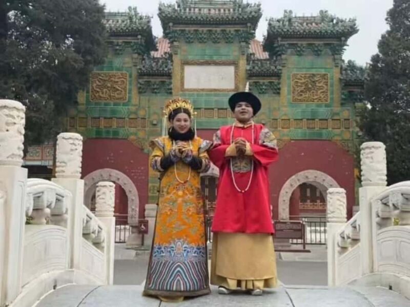 BeijingExperience of Qing Dynasty Costumes and Makeup - The Experience: What You Can Expect