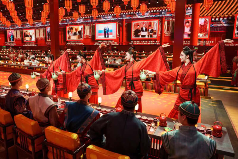 Beijing:Yuxiandu Royal Cuisine Museum & Show & Royal Banquet - The Itinerary Breakdown