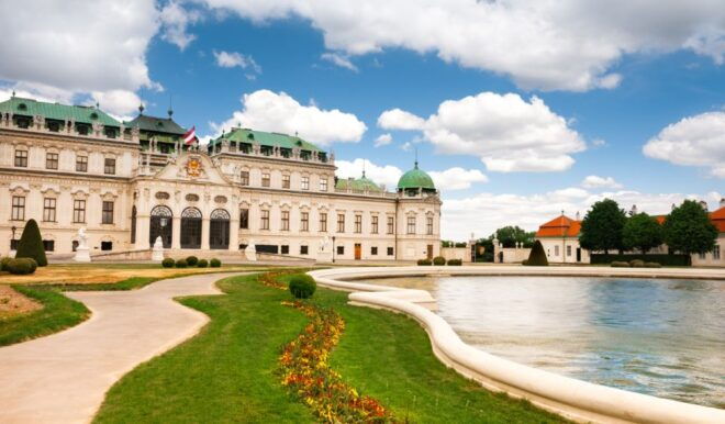 Beldevere Museum Private Walking Tour - Baroque Architecture and Gardens