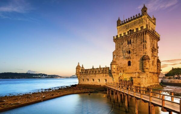 Belém & King Christ Statue Private Tour - Pickup and Duration