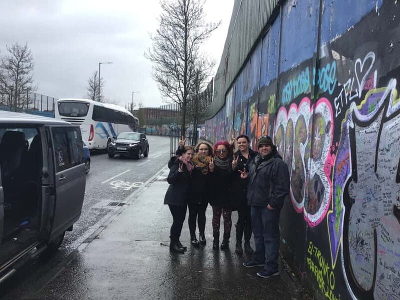 Belfast: Black Taxi Tour & Crumlin Road Jail Tour - Why This Tour Works for Different Travelers