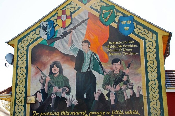 Belfast Black Taxi Tour of Murals and Peace Walls 2 Hours - Cultural Insights