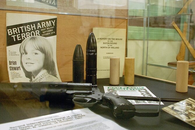 Belfast Cab /Taxi Private 2hours Terror and Conflict- Peace Tour - Tour Reviews and Highlights