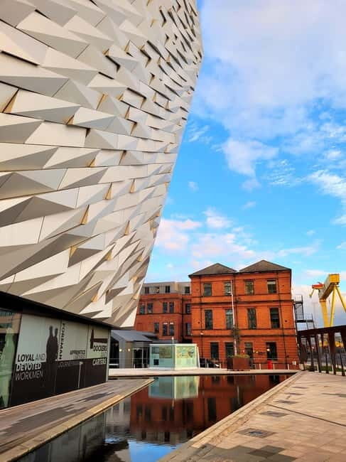 Belfast: Express Walk with a Local - An In-Depth Look at Belfast’s Express Walk