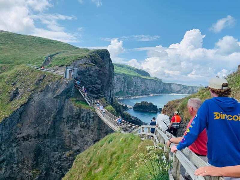 Belfast : Giants Causeway 8 hour private day tour - The Logistics: Comfort and Convenience