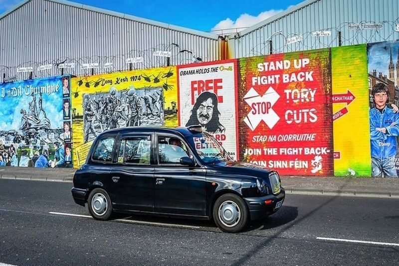 Belfast Political Taxi Tour - What to know before you book