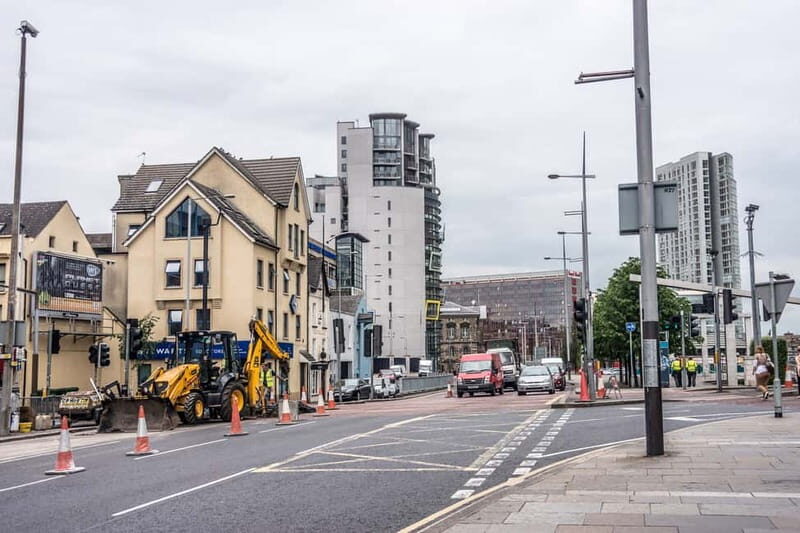 Belfast: Private Walking Tour with a Local - Belfast: Private Walking Tour with a Local