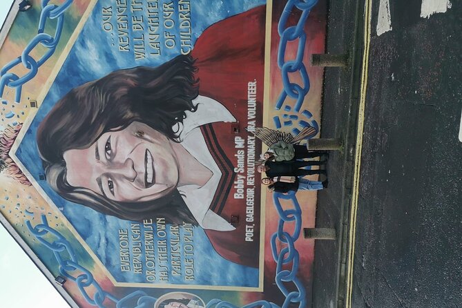Belfasts Political Mural Taxi Tour - Reviews