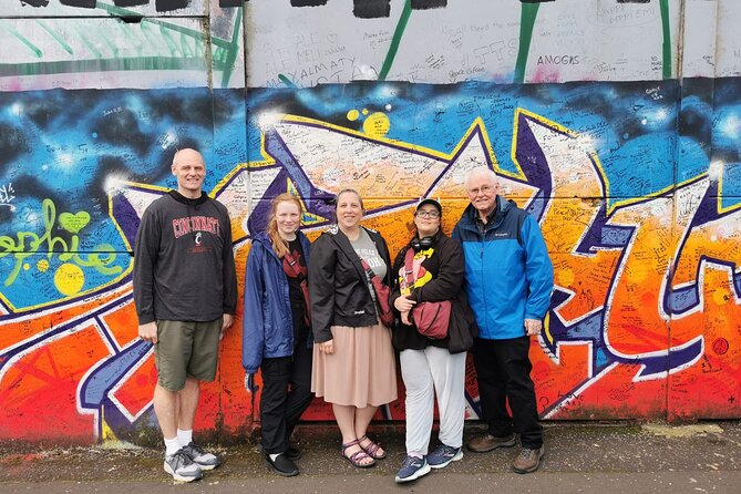 Belfasts Political Mural Taxi Tour - Directions