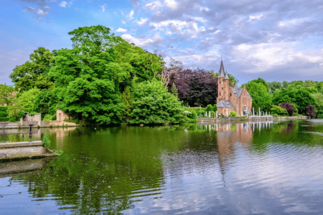 Belgium: Guided Tour of Bruges - Accessibility Features
