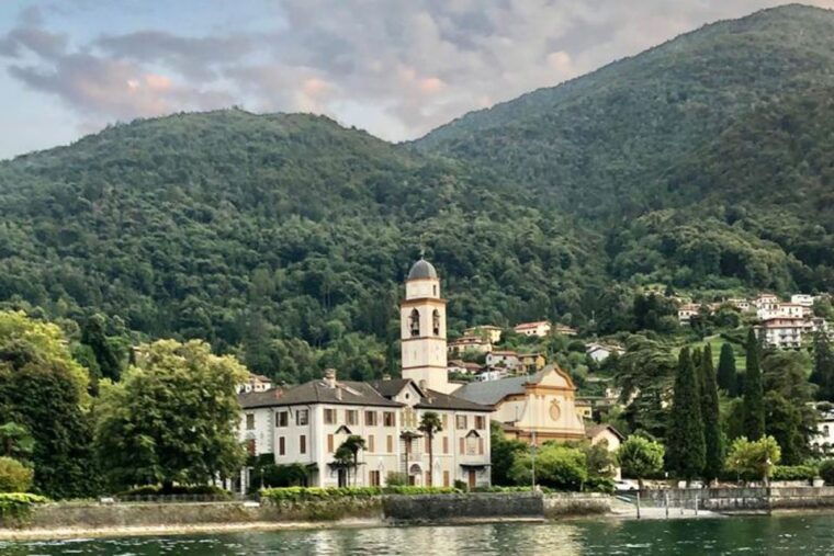 Bellagio: Lake Como Sunset Kayak Villas Experience - What’s Included and What to Expect