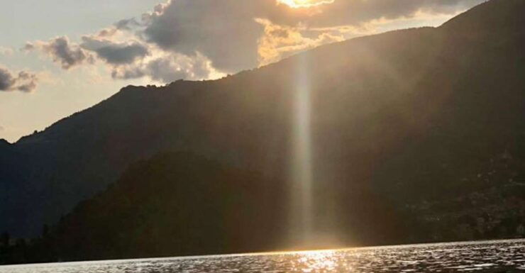 Bellagio: Lake Como Sunset Kayak Villas Experience - Experience Highlights