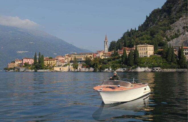 Bellagio: Private Tour on Vintage Wooden Boat - Tour Description