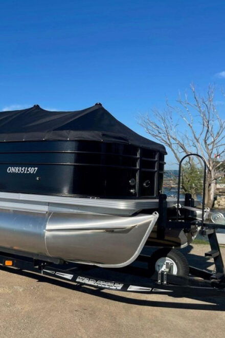 Belle River: Crest 10-Passenger Pontoon Boat Rental - Orientation and Safety